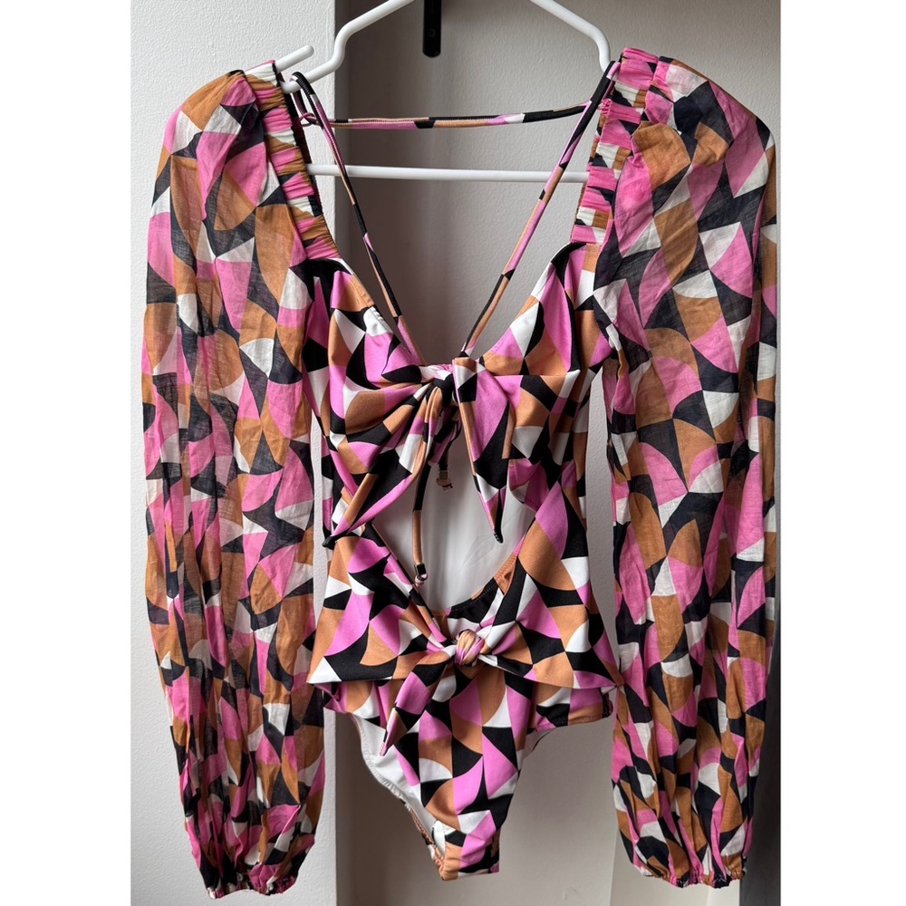 Patbo Plitka Cut-out Bodysuit Pink